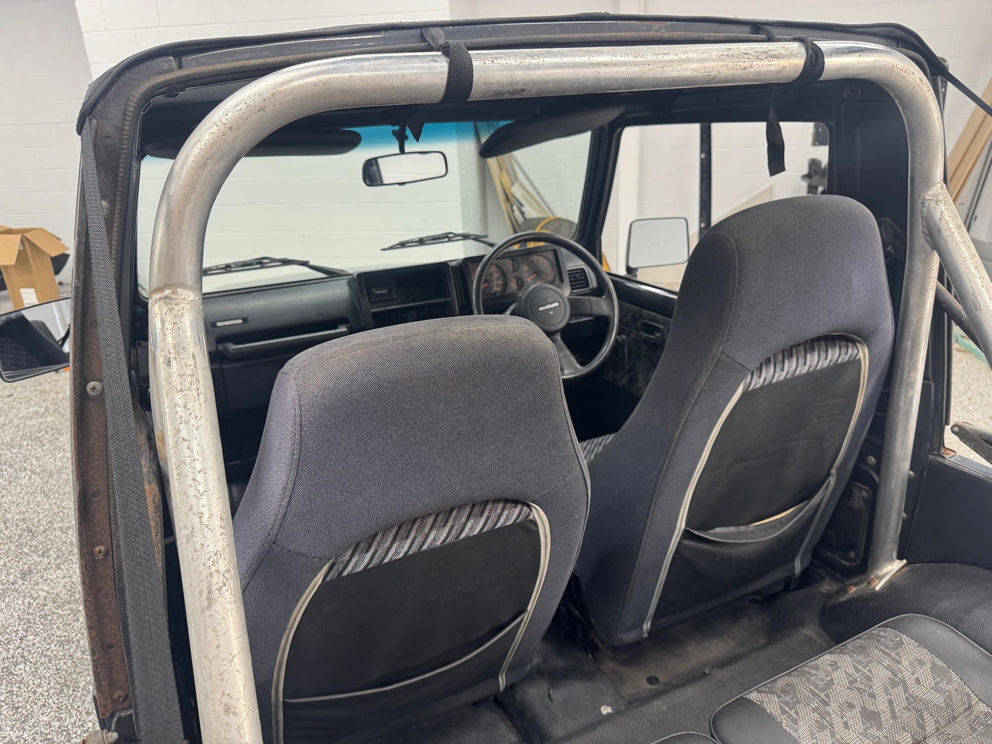 SUZUKI SIERRA BIKINI SOFT TOP 84-98