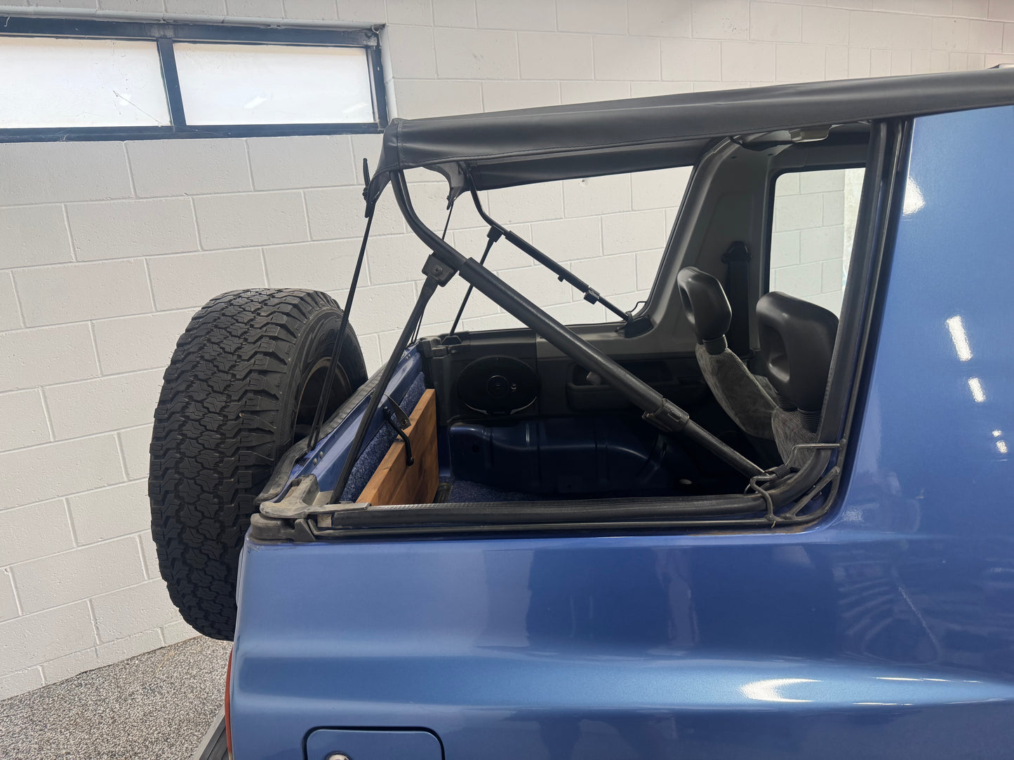 SUZUKI VITARA EXTENDED SAFARI BIKINI SOFT TOP BLACK 88-98