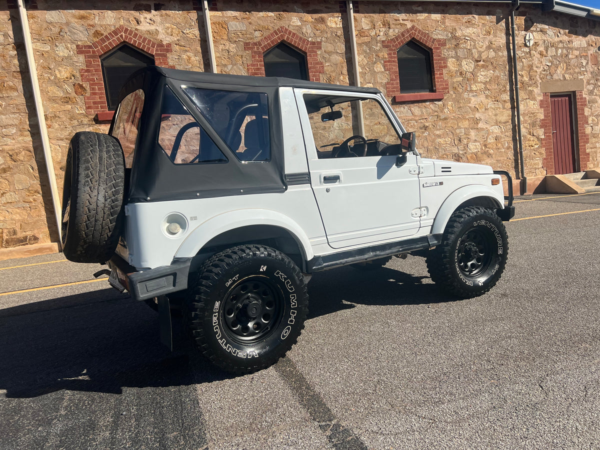 SUZUKI SIERRA SOFT TOP BLACK w/ Clear windows 84-98 Oztopz