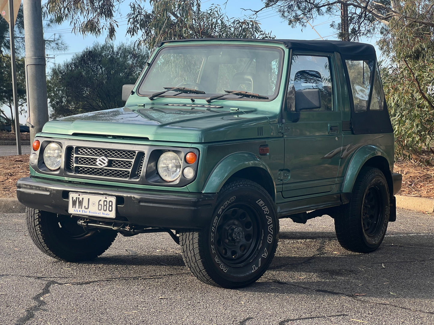 SUZUKI SIERRA SOFT TOP BLACK w/ Clear windows 84-98 Oztopz