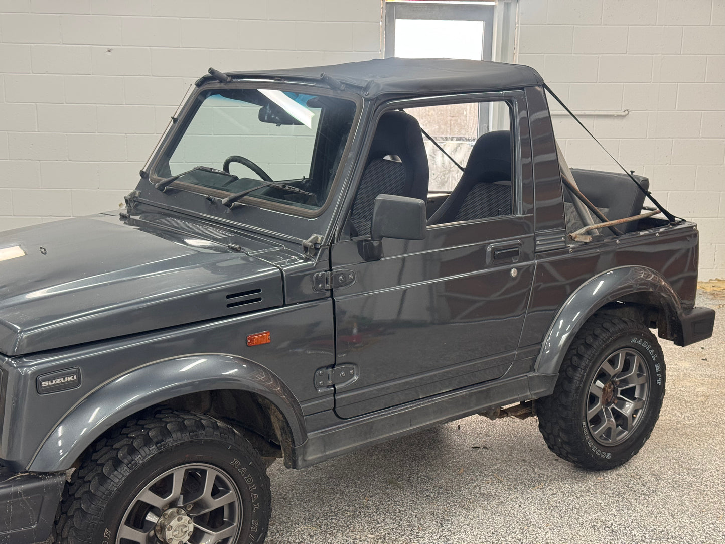 SUZUKI SIERRA BIKINI SOFT TOP 84-98