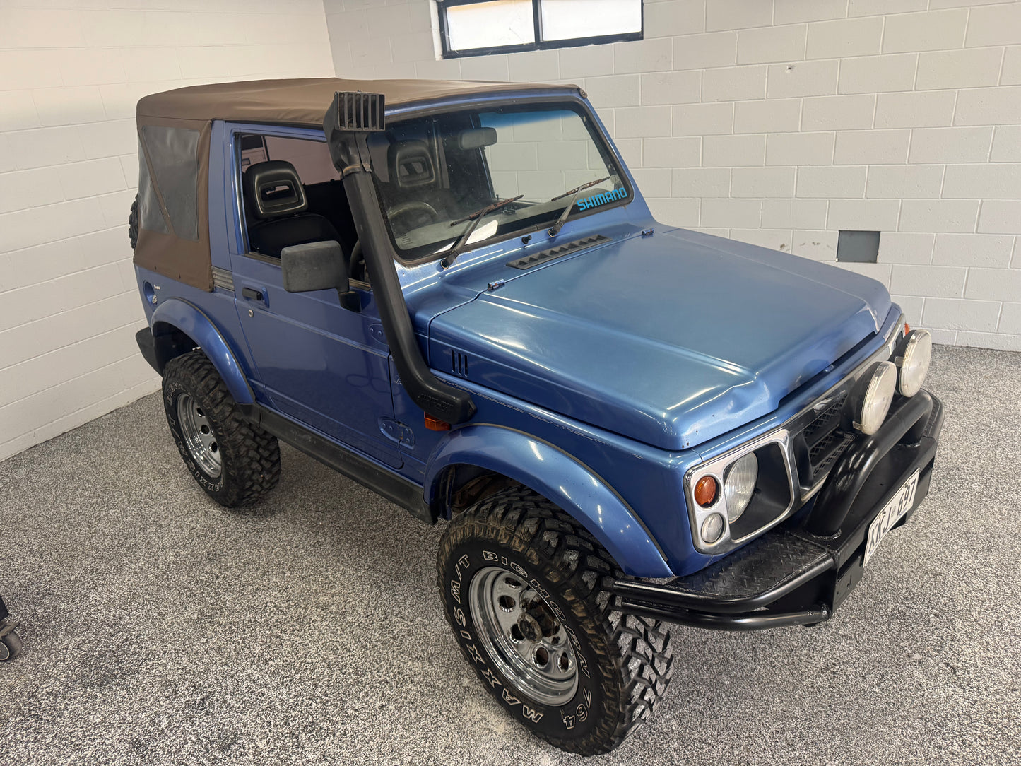 SUZUKI SIERRA SOFT TOP LIGHT MOCHA W/ TINTED WINDOWS 84-98