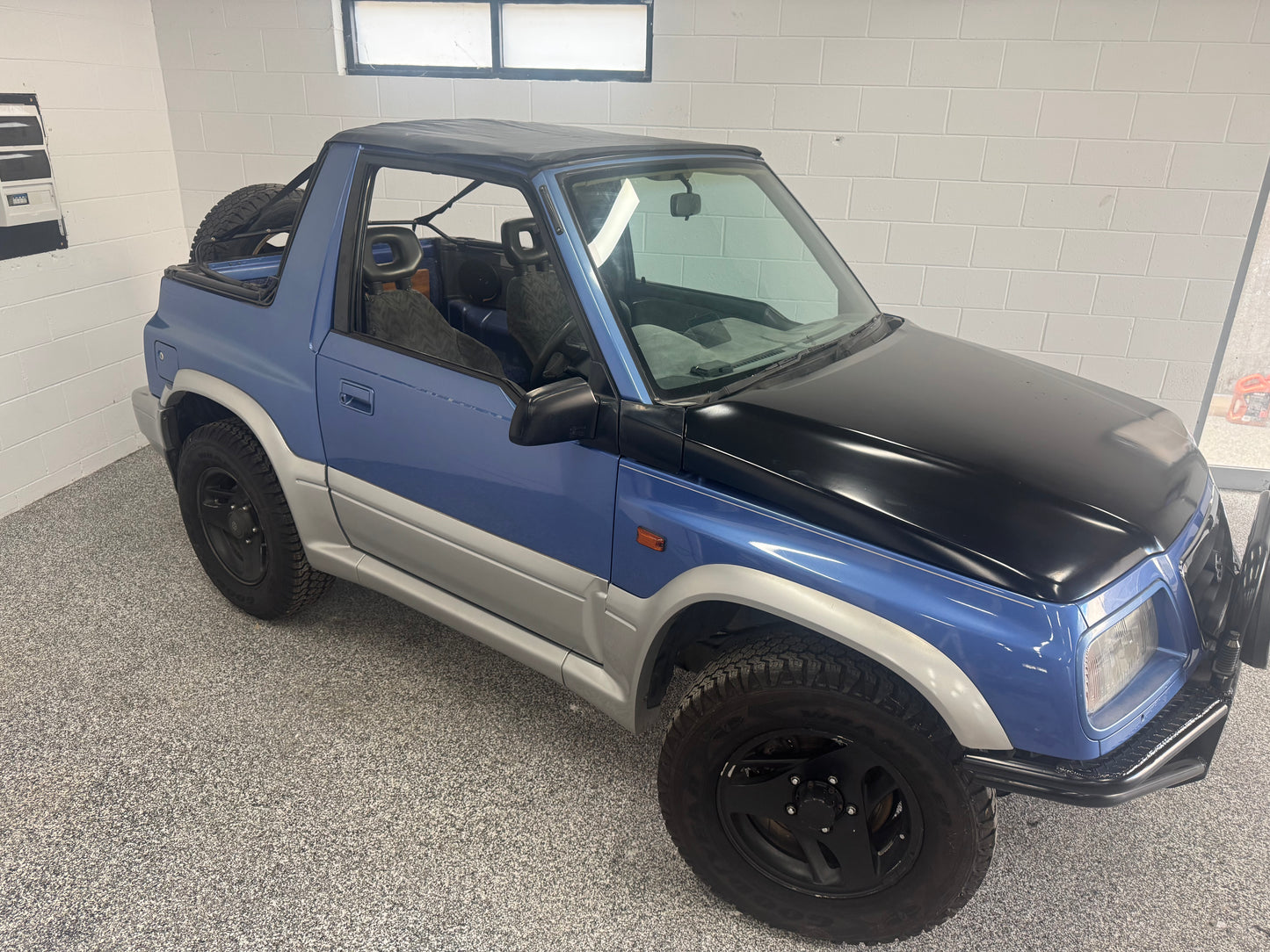 SUZUKI VITARA BIKINI TOP BLACK 88-98