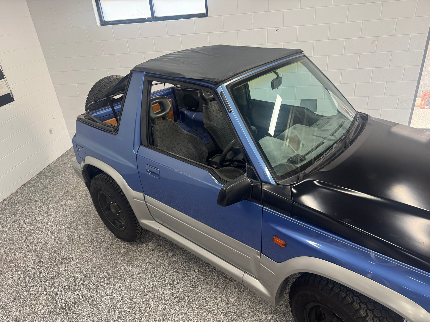 SUZUKI VITARA BIKINI TOP BLACK 88-98
